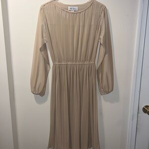 VTG Vintage Hal Ferman 70s Chiffon Pleated Neutral Feminine Dress